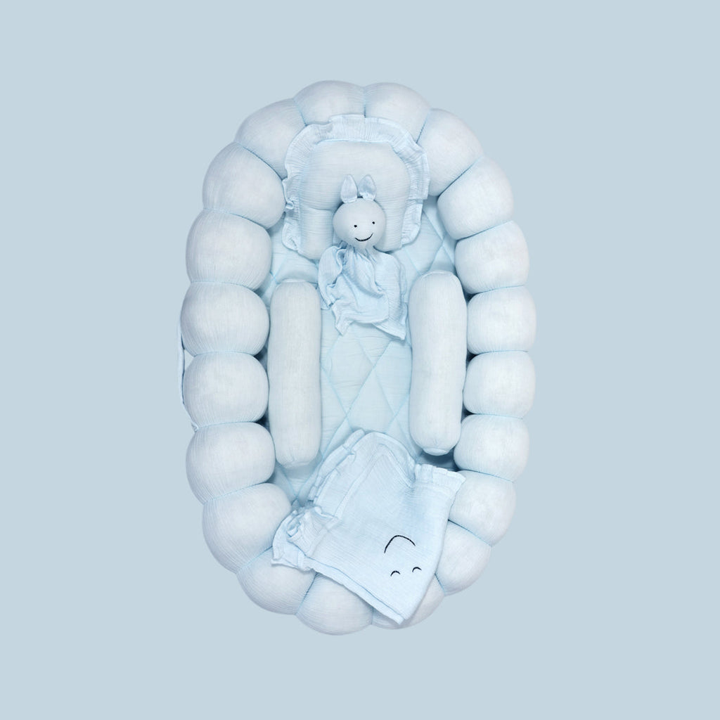 La Plume Baby Cloud Nest – Cozy, Organic & Travel-Friendly