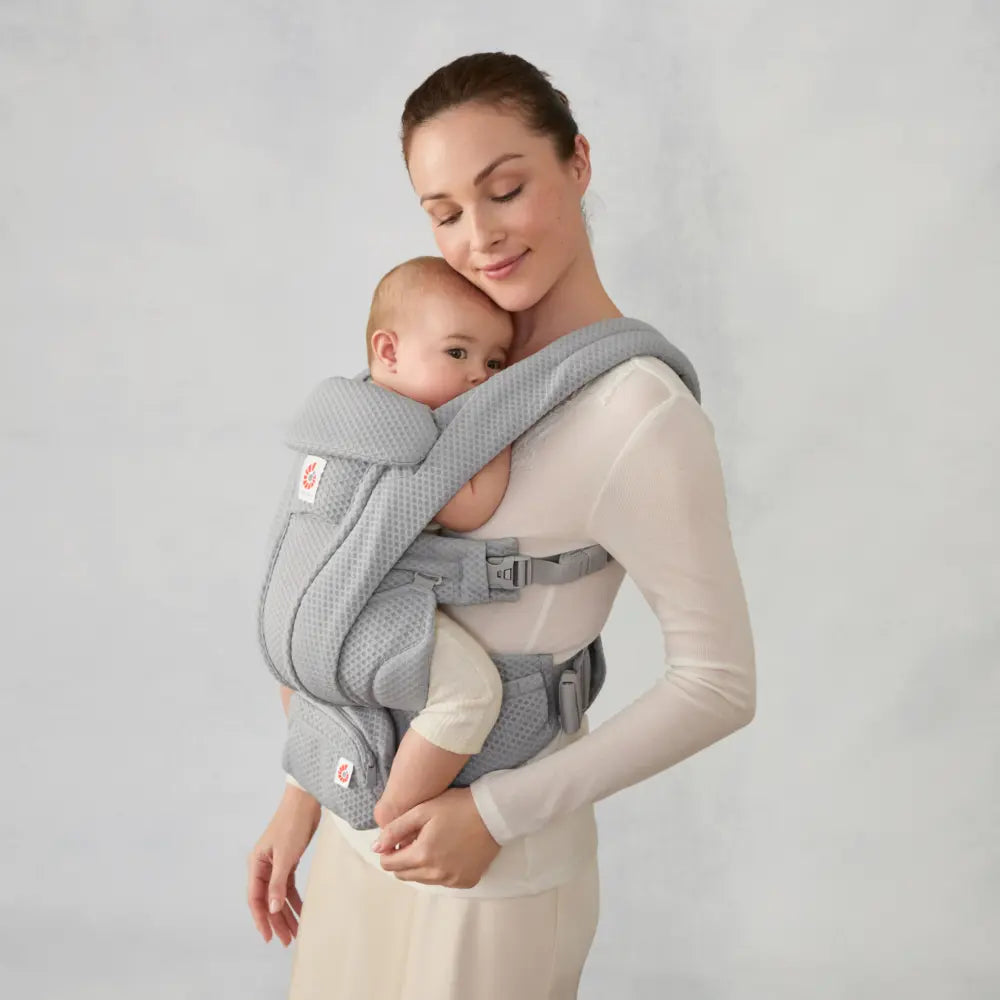 Ergobaby Omni Deluxe Baby Carrier, Lightweight Breathable Soft Mesh, Enhanced Lumbar Support, Adjustable Waistbelt & Cross Straps, Privacy Hood, 4 Carry Positions, 6 Storage Pockets, 3-20Kgs, 0 - 4 Years