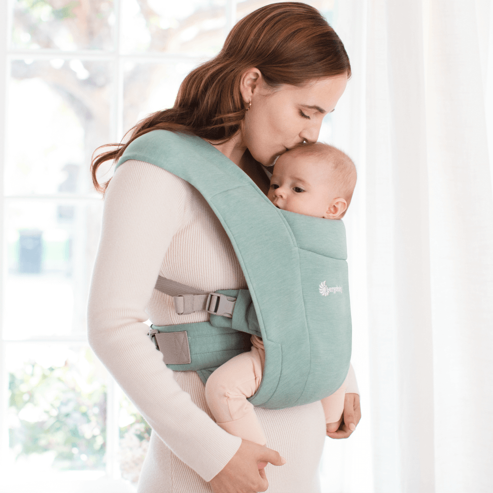 Ergobaby Embrace Newborn Baby Carrier, Soft, Cosy & Lightweight Newborn Ready Carrier, Ergonomic “M” Position, Padded Head & Neck Support, Adjustable Waistbelt & Cross Straps, 2 Carry Positions, Easy to Use, 3-11 Kgs, 0-12 Months, Jade