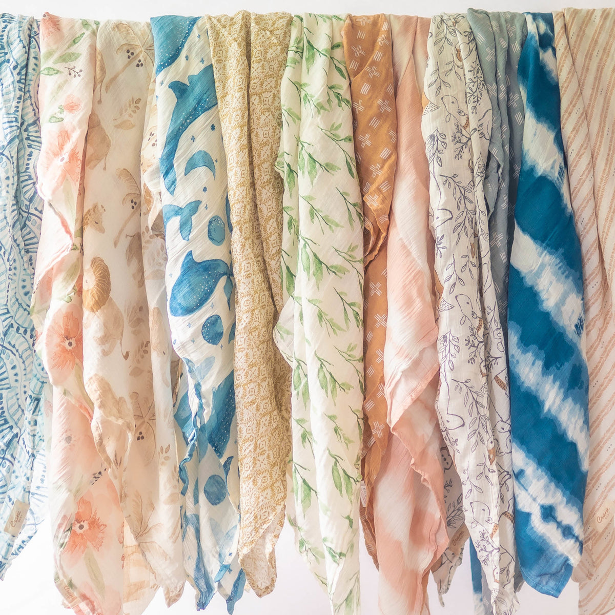 Crane Baby Single Swaddle Wrap - Ezra Animal