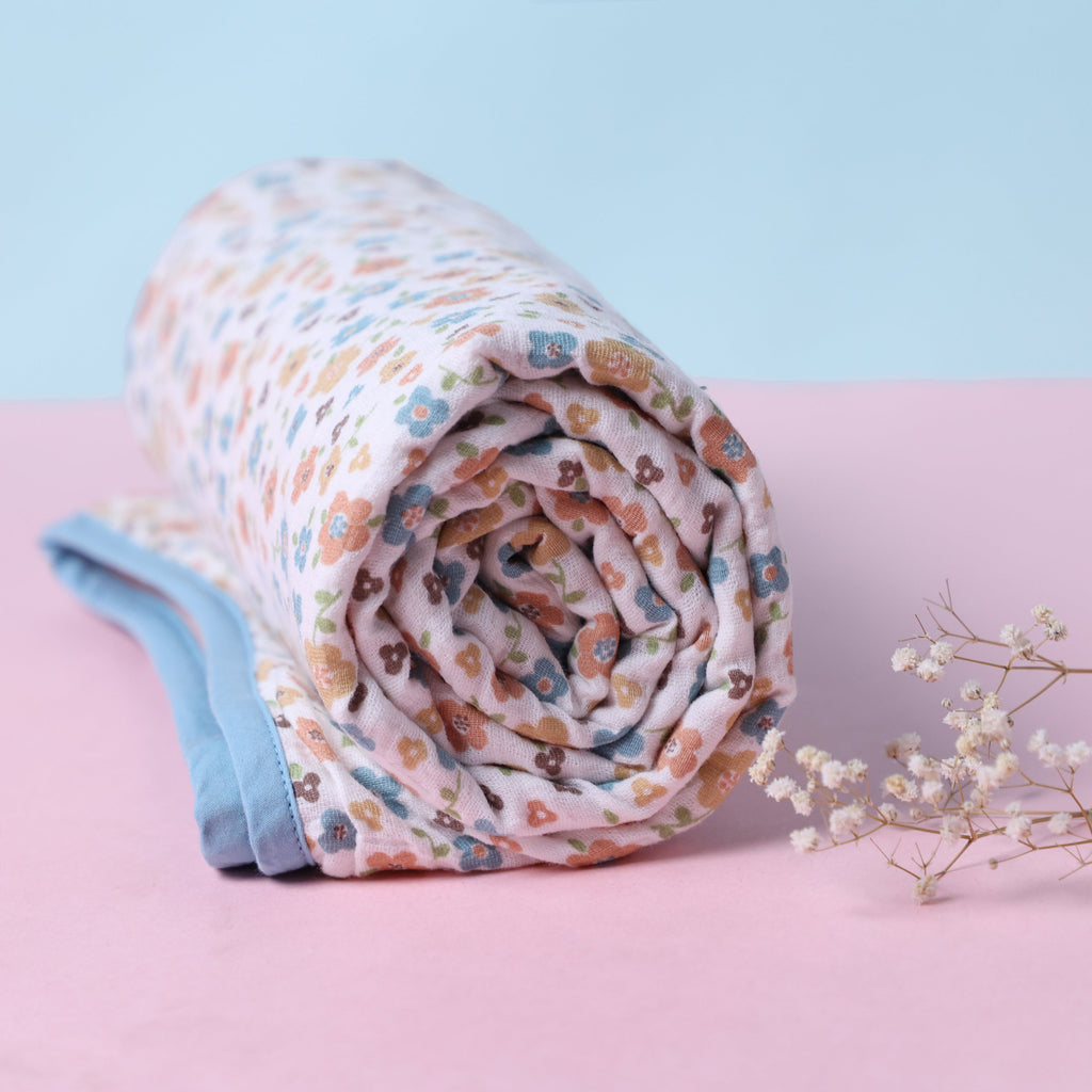 Abracadabra Reversible Muslin Blanket - Ditsy