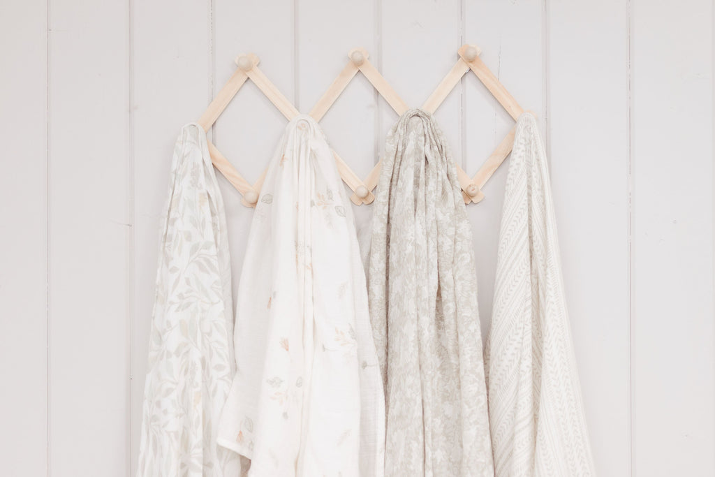 Crane Baby Muslin Swaddle Set of 2 - Willow Dainty Leaf