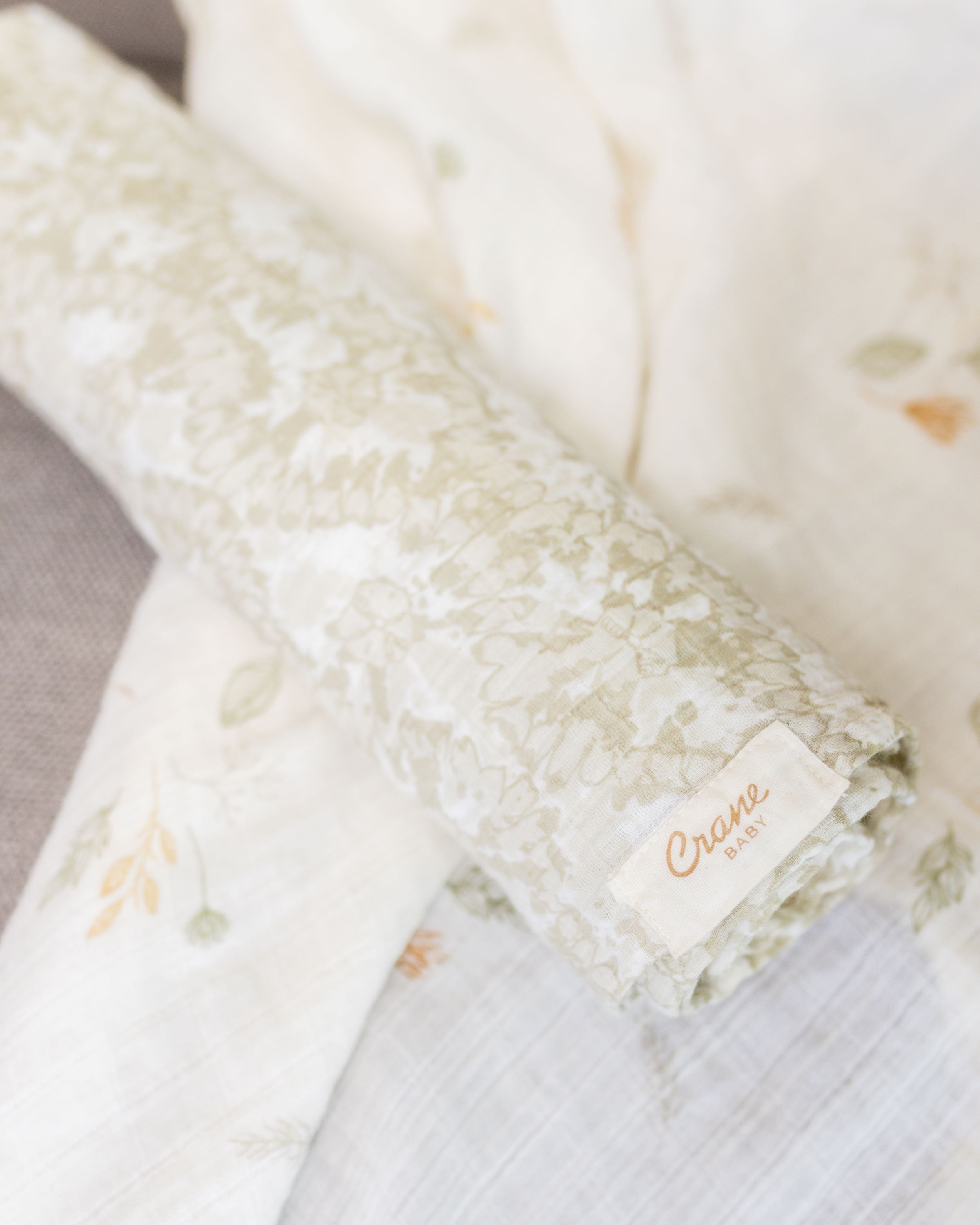 Crane Baby Muslin Swaddle Set of 2 - Willow Dainty Leaf