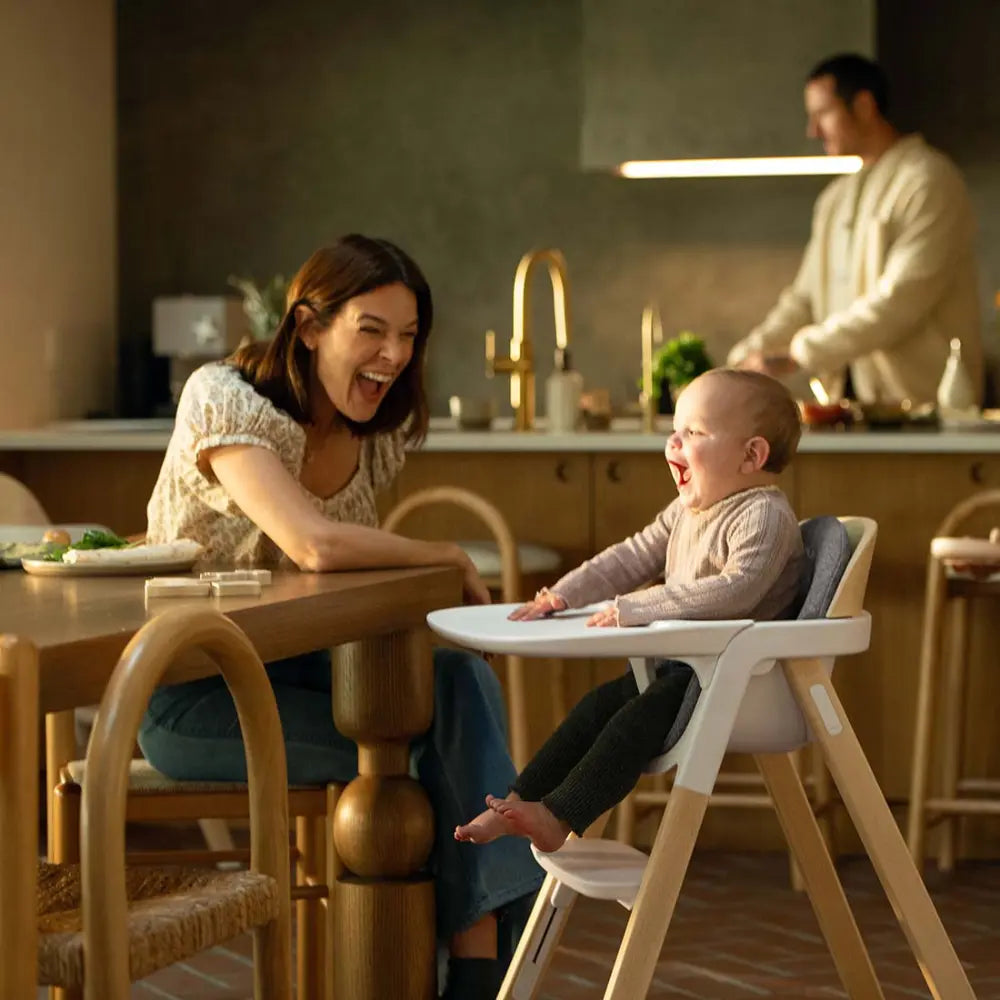 Nuna Bryn Baby High Chair with FREE Ginkgo Bryn Seat Pad – Premium Walnut & Maple Wood High Chair, Removable Seat Pad & Child Tray, Tool-Free Assembly (6M+, Up to 100 Kg)