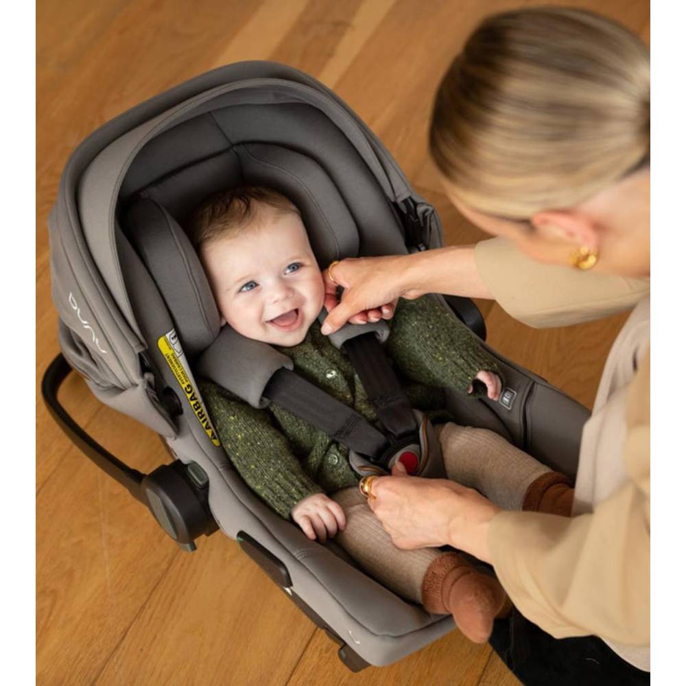Nuna PIPA urbn Infant Car Seat Granite | Ultra-Lightweight Baby Car Seat with Built-in ISOFIX | TUV Aircraft Certified | 0-18 Months | Up to 13kg